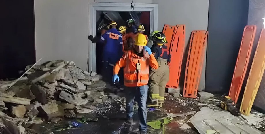 Трагедия в ночном клубе, ночной клуб Jet Set, Jet Set Доминикана, Jet Set обвалилась крыша, Jet Set разрушения, Jet Set жертвы, трагедия в Доминикане, клуб в Доминикане