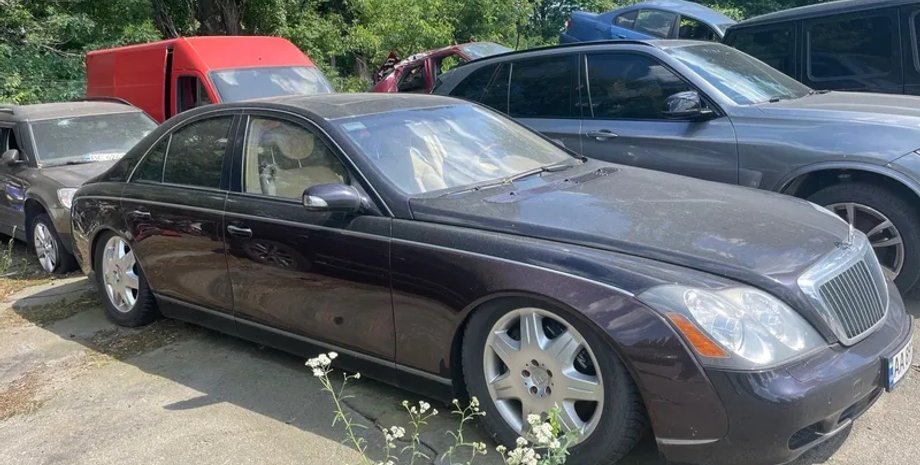 Maybach, автомобіль, продажі, Prozorro, штрафстоянка
