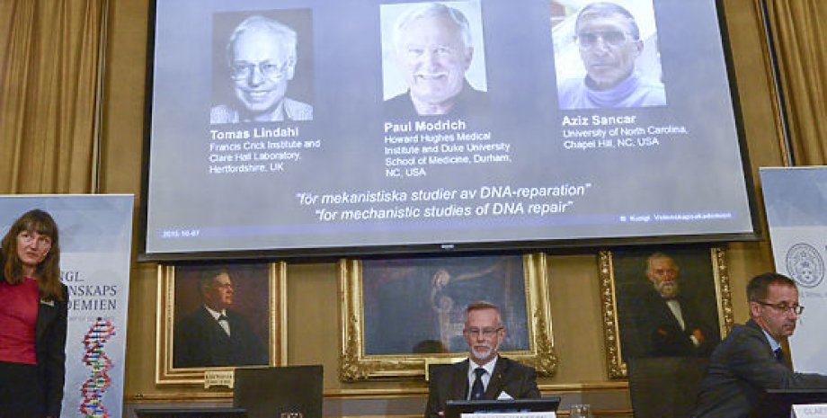 Нобелевские лауреаты по химии за 2015 год / Фото: AP