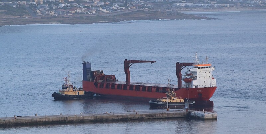 Грузовое судно Lady R Грузовое судно, Lady R, КНДР, Северная Корея, оружие, Россия, РФ, боеприпасы, фото