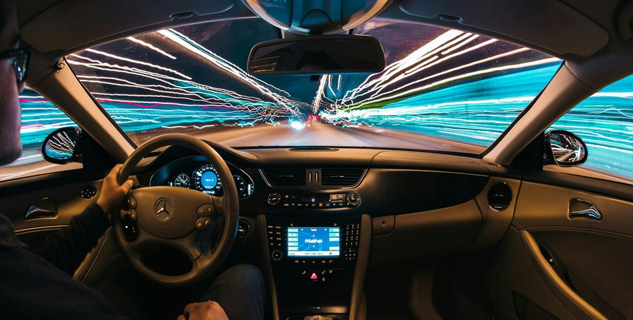 деталь в автомобілі