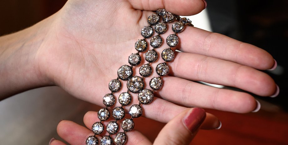 браслет королевы