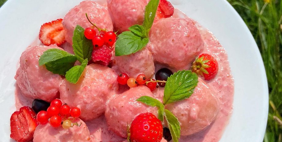 ліниві вареники, ліниві вареники з ягодами