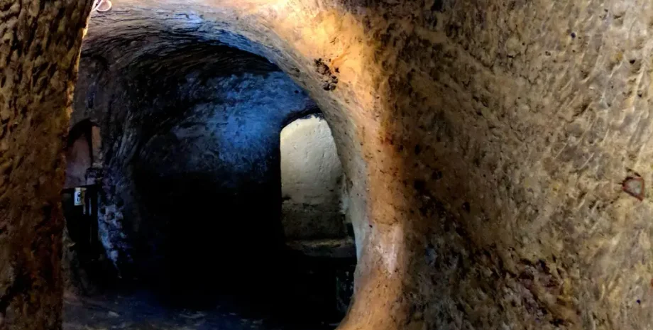 печери, Ноттінгем, Англія, історія, дослідження, археологи, археологія, Європа, місто, відкриття