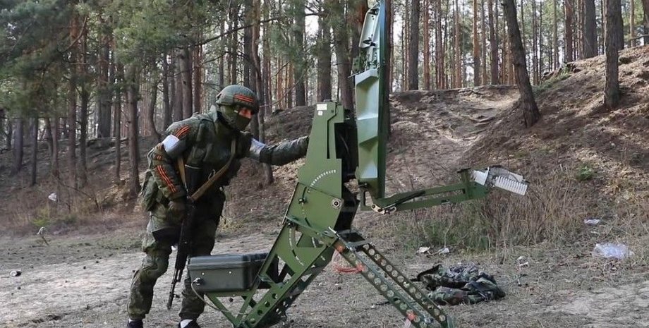 станція супутникового зв'язку "Аурига", "Аурига", російський солдат