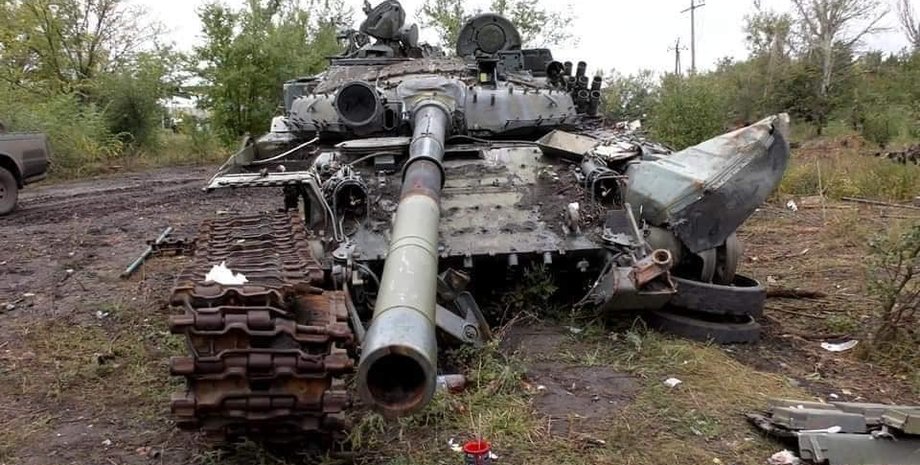 Танк, ЗС РФ, військова техніка, війна в Україні