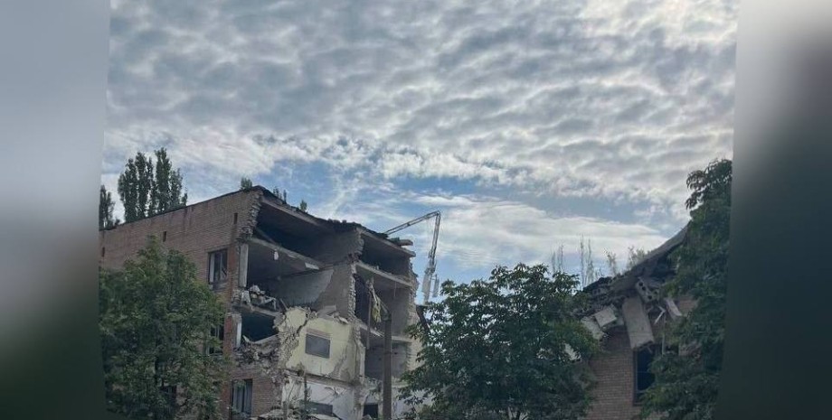 Кривой Рог, разрушения, ракетный удар, Днепропетровская область, жилой дом