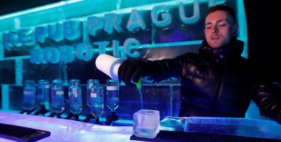 ледяной паб в Праге, экстремальная жара в Европе, температурные рекорды, тепловые волны