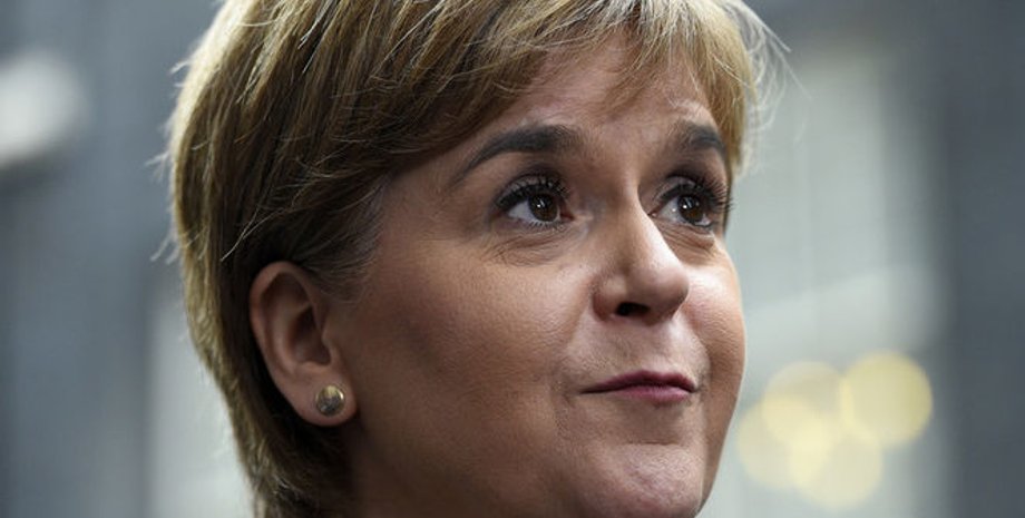 Никола Стерджен