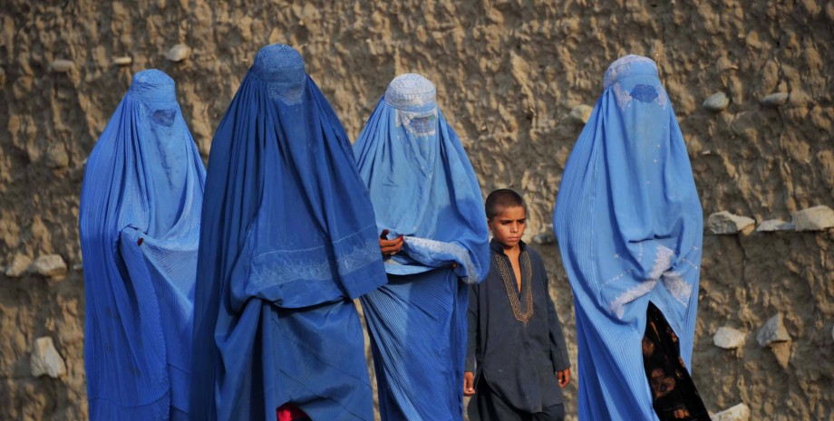 талібан про права жінок, Афганістан