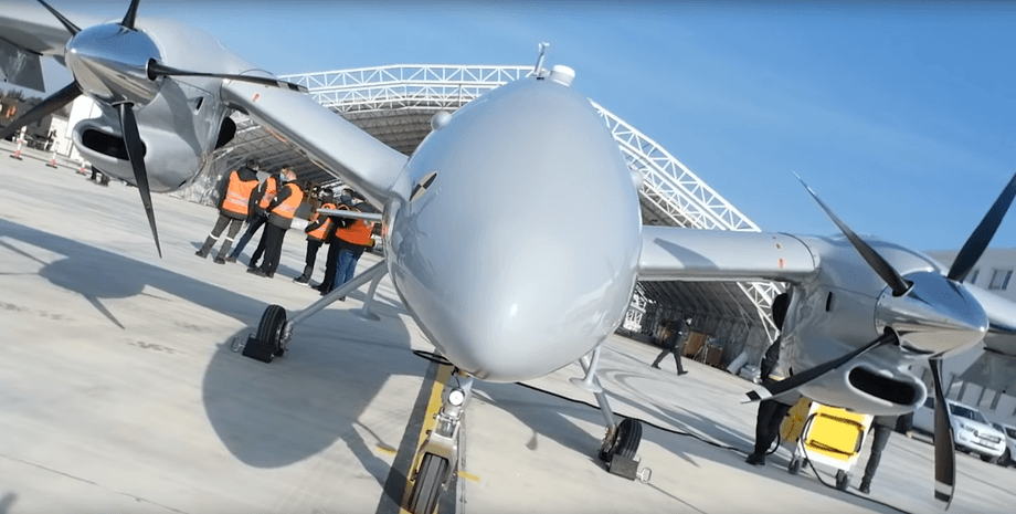 Беспилотник Akinci