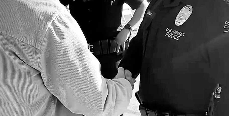 Брюс Уиллис, полиция