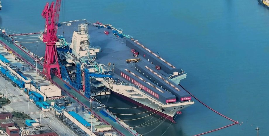 Китайский авианосец Type 003 Fujian