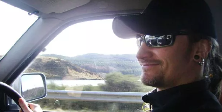 Зрада чоловіка, стосунки, історії кохання, курйози, фото, поліціянт під прикриттям, розслідування, суд, Велика Британія