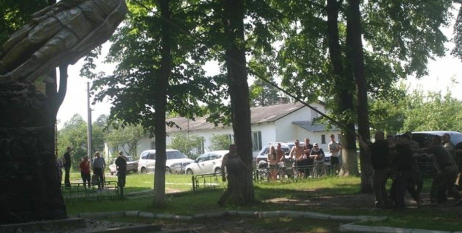 Памятник Дзержинскому в Катериновке / Фото: facebook