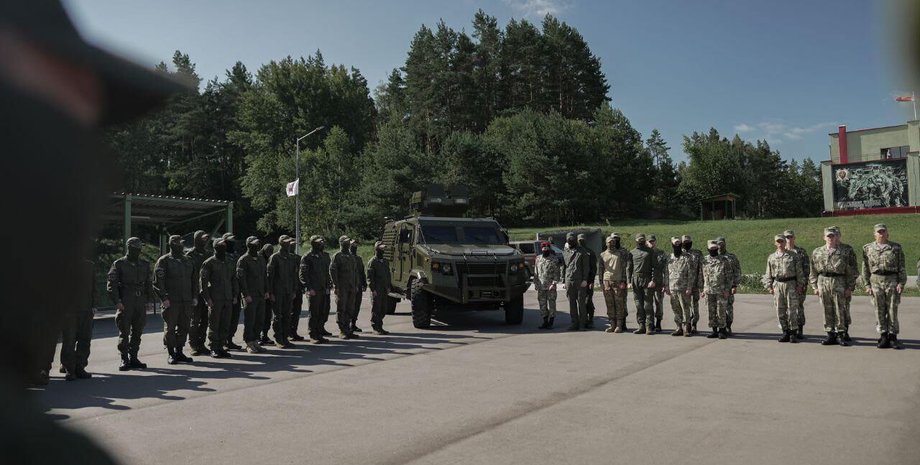 війна в україні, війна з росією, білорусь, навчання мвс білорусі, бронеавтомобіль козак-5