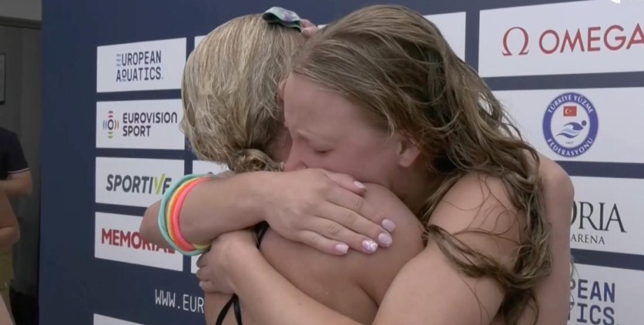 Ксения Бочек и Диана Карнафель Ксения Бочек и Диана Карнафель