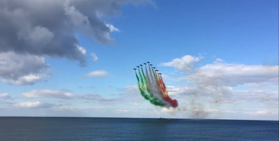 Фото: twitter.com/eamonhamilton