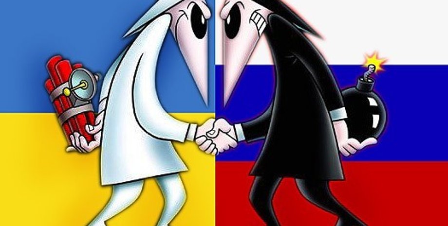 В коллаже использован фрагмент игры Spy vs для PS2