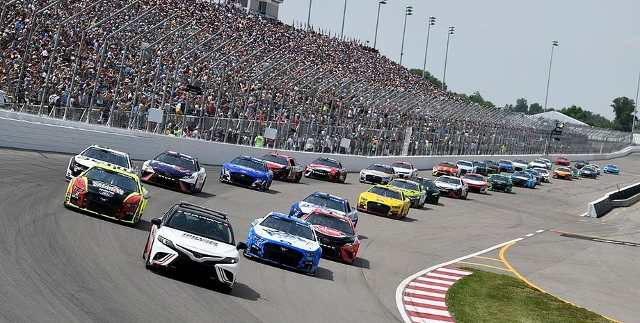 NASCAR, Гонки, Авто, Автомобили, Автоспорт, Соревнования, Toyota, Chevrolet, Ford, Фото