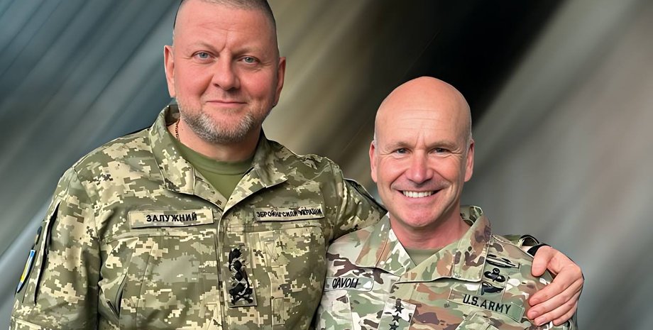 Валерий Залужный, Кристофер Каволи