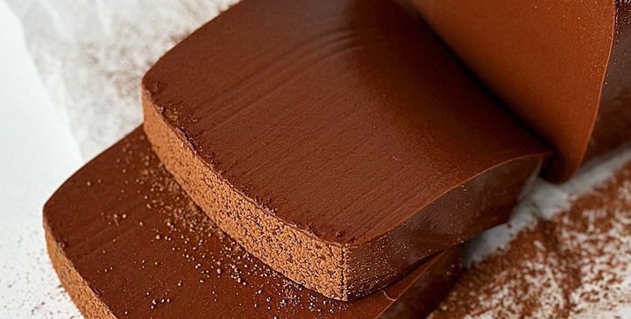 шоколадный десерт