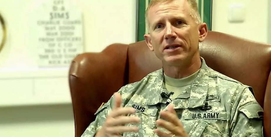 генерал Дуглас Симс