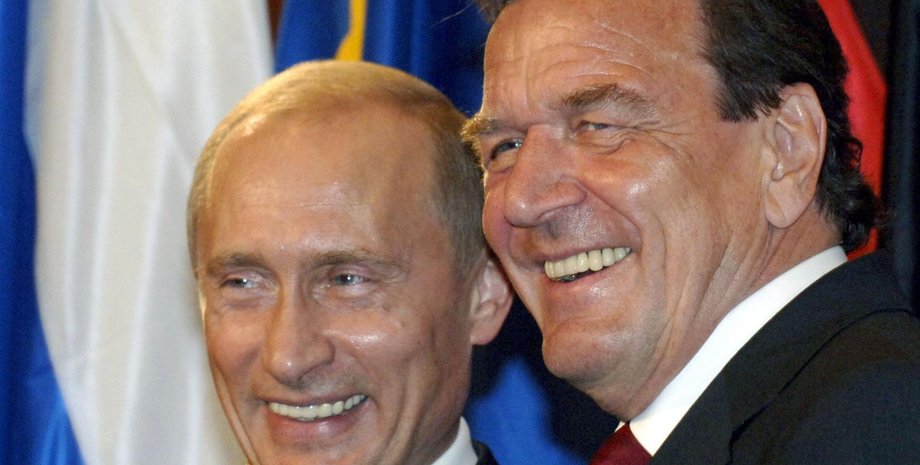 Владимир Путин и Герхард Шредер / Фото: tagesspiegel.de