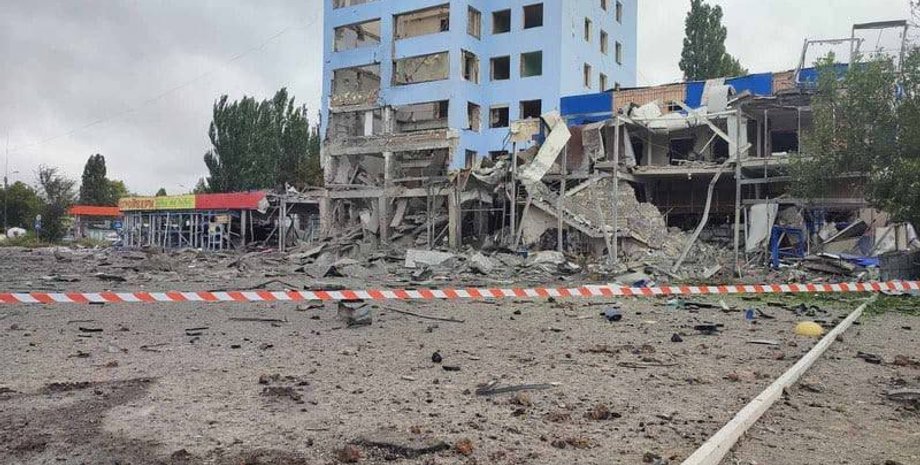 обстрел николаева, николаев, разрушенный дом николаев