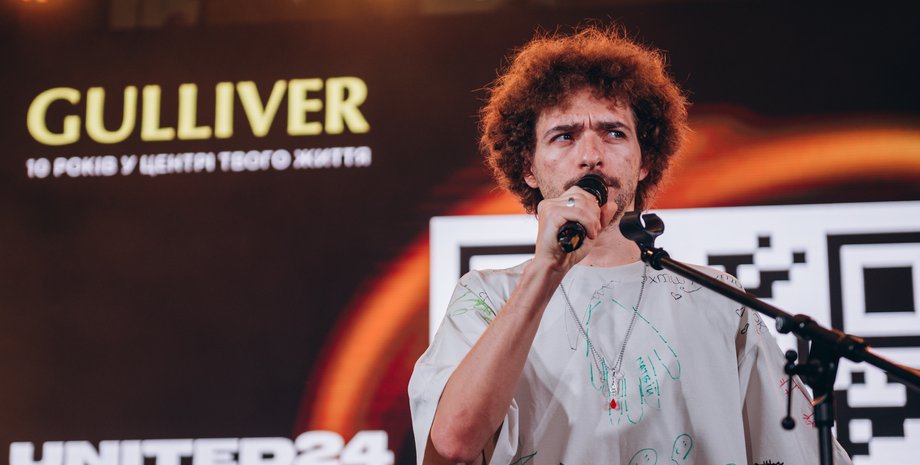 Стендапер Василь Байдак