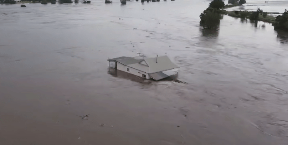 наводнение в австралии