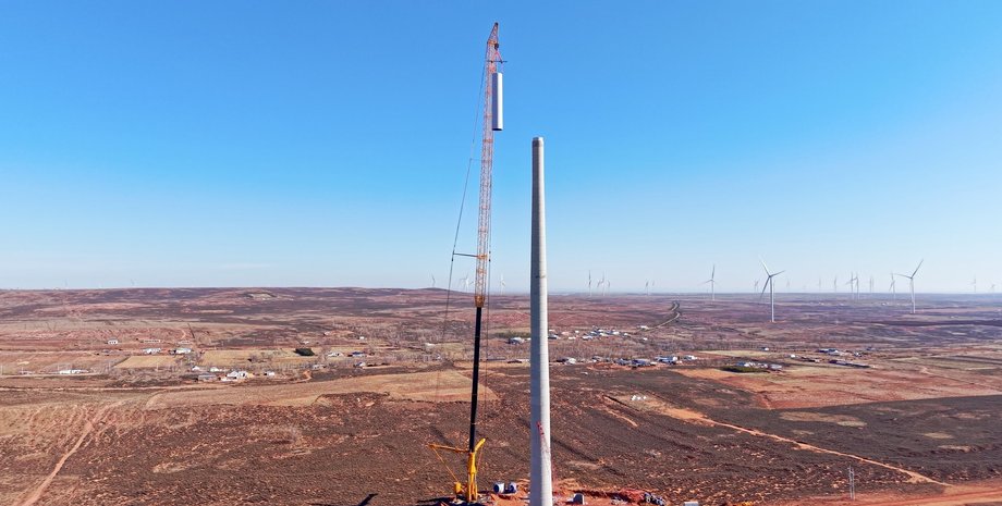 Вітряна турбіна, кран, Китай, фото