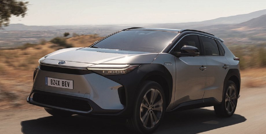 Toyota bZ4X, новая Toyota bZ4X, Toyota bZ4X 2022, электромобиль Toyota bZ4X, кроссовер Toyota