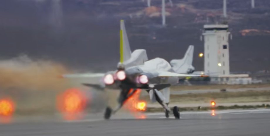 надзвуковий літак XB-1