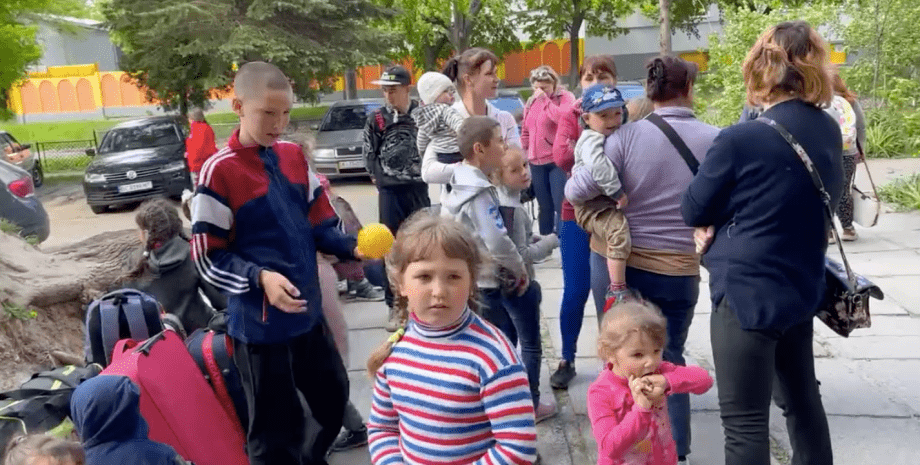 Беженцы из Украины. британская виза,