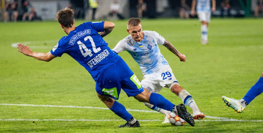 півзахисник Динамо Віталій Буяльський, Віталій Буяльський штурм фото