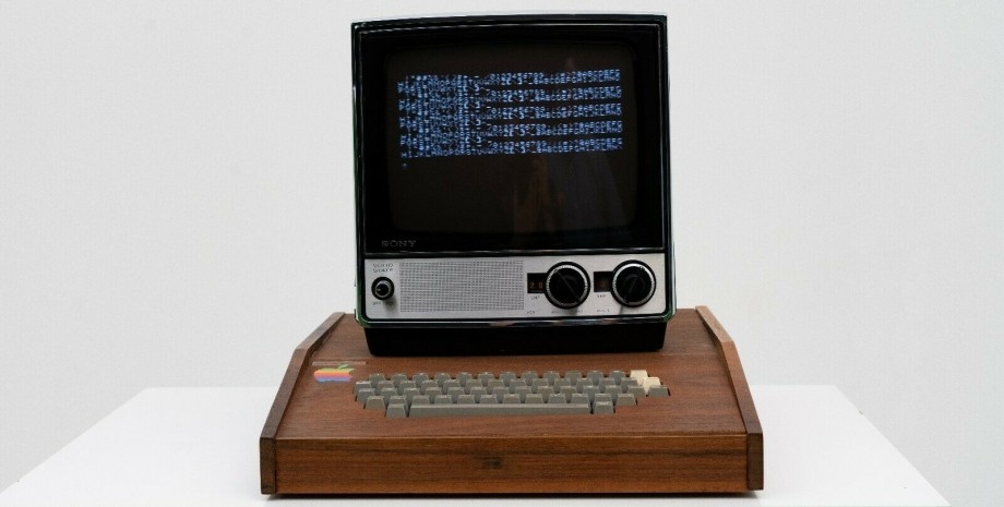 Apple, eBay, комп'ютер, Стів Джобс, Стів возняк, перший комп'ютер, аукціон