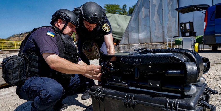 Подводный дрон Deep Tracker ГСЧС