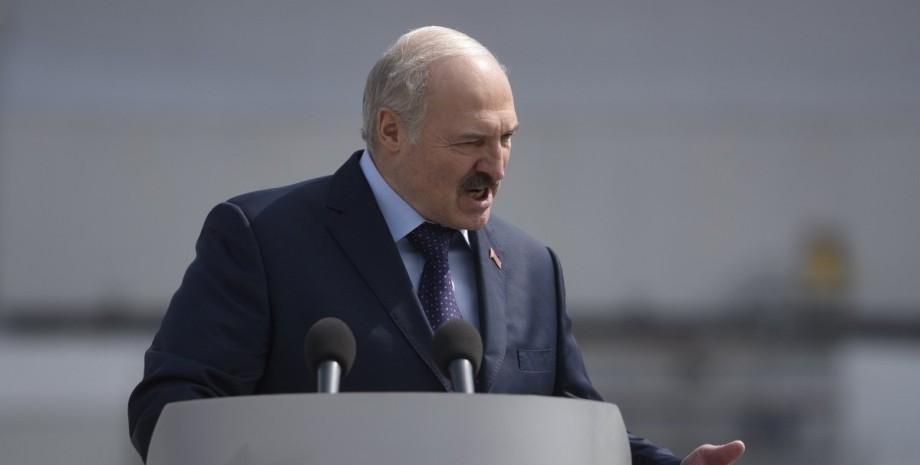 Нова конституція Білорусі заборонить одній особі бути президентом понад два терміни