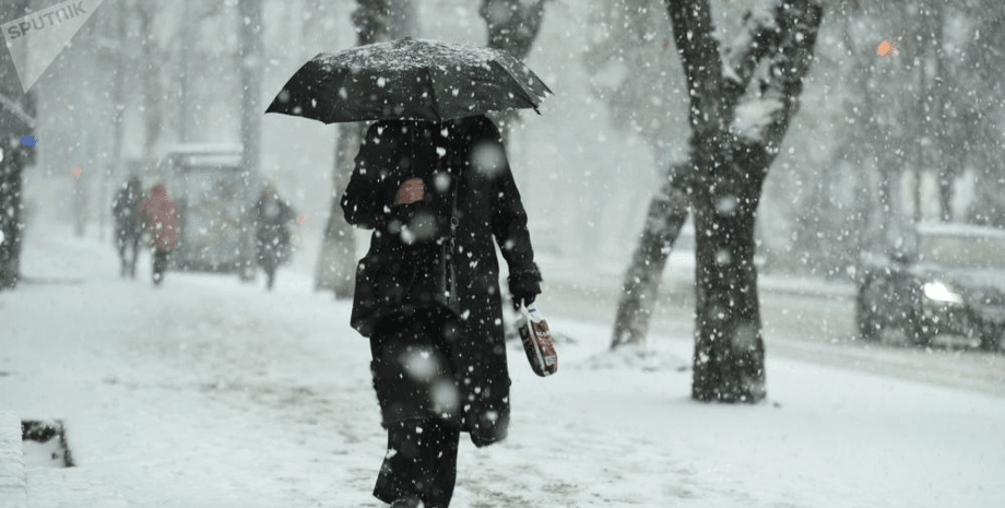 улица, мокрый снег, люди