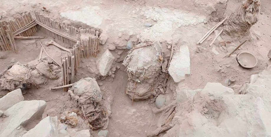 Перу, Лима, мумия, история, находка, археологи, храм, исследование, скелет, волосы, останки, археология, цивилизация, культура, атриум, подросток, ичма