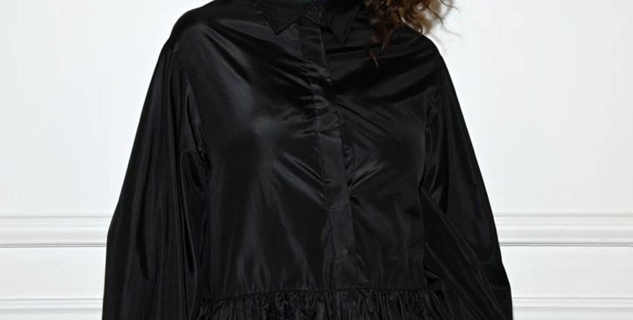 Тина Кунаки, Тина Кунаки стиль, Тина Кунаки венсан кассель, Тина Кунаки платья, трендовая юбка 2023, тренды 2023