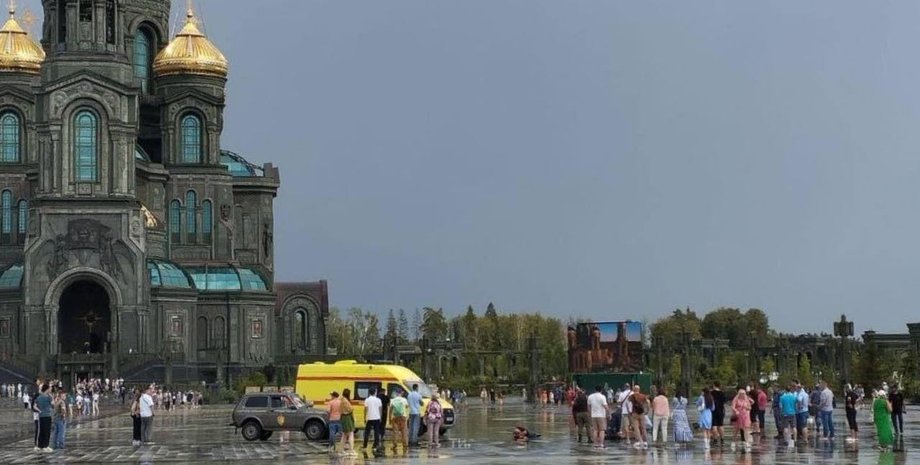 парк Патріот, удар блискавки, храм ЗС РФ