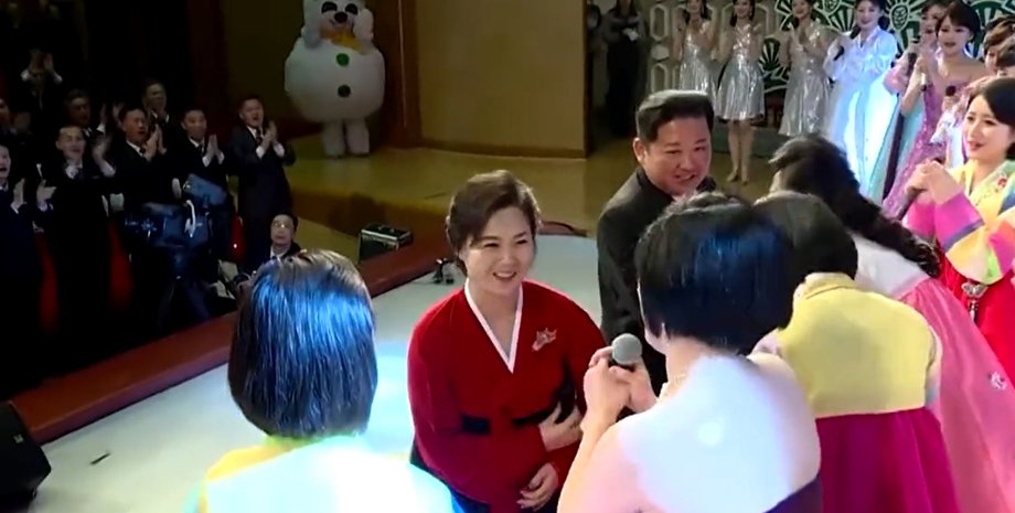 Ким Чен Ын с женой