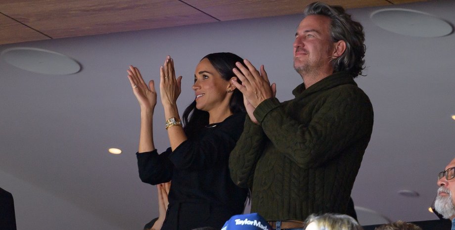 Меган Маркл, браслет, хоккей