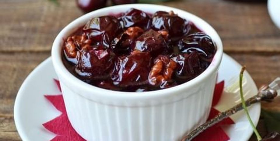 варення з черешні, черешня з горіхами