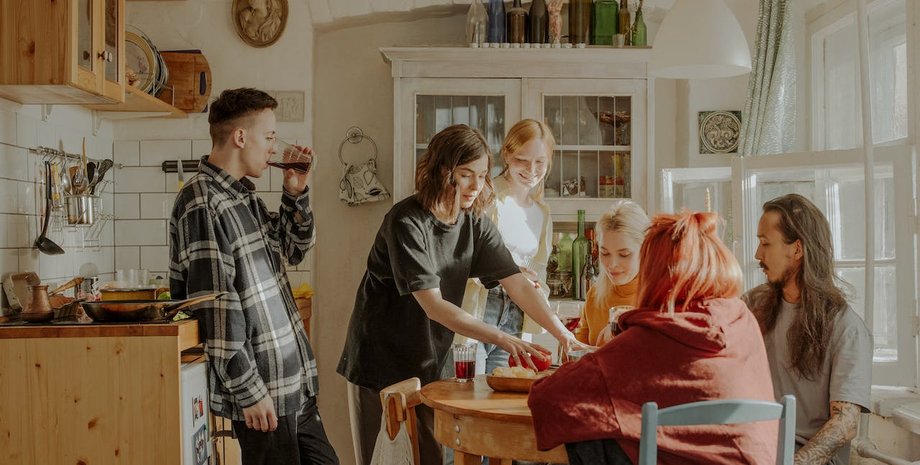 Соседи по квартире, бытовые привычки, как договариваться, как решать конфликты