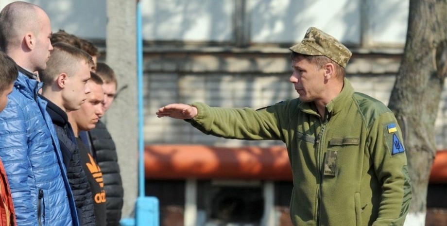 призывники, военкоматы, призыв в армию, призыв украина