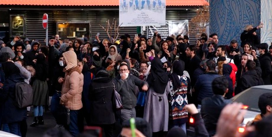 Фото: Abedin Taherkenareh