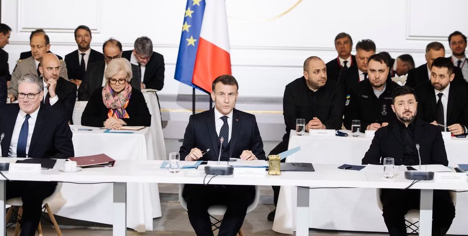 Зеленський, Макрон та Стармер підписали спільну декларацію